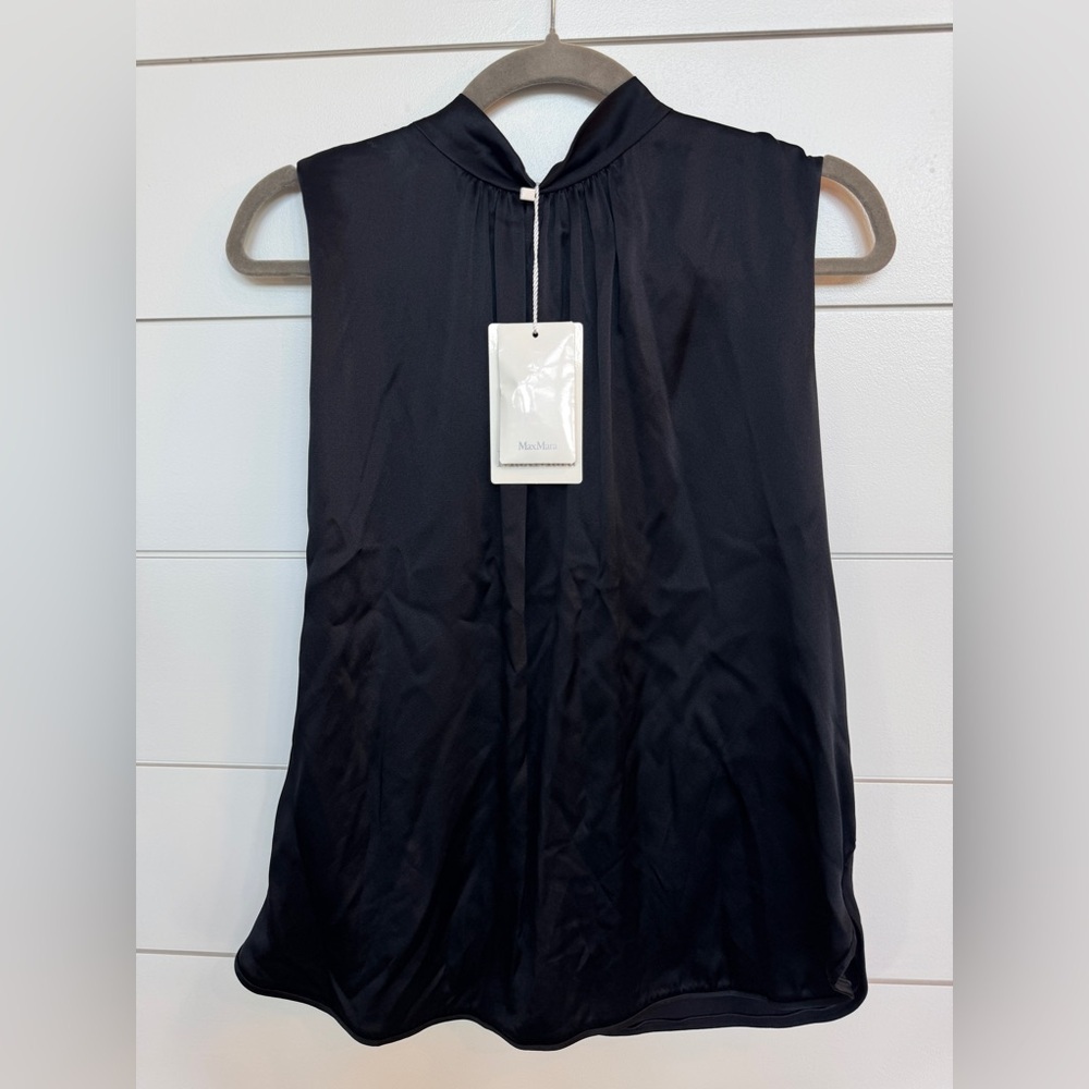 NWT MaxMara Orel Silk Blouse
Size 10 - Picture 7 of 10
